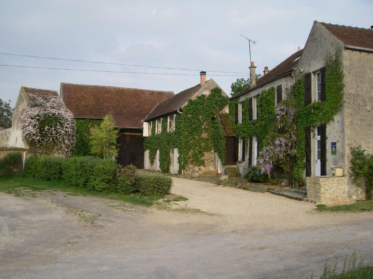 Bed and Breakfast La Ferme Le Merger La Ferte-Gaucher Экстерьер фото